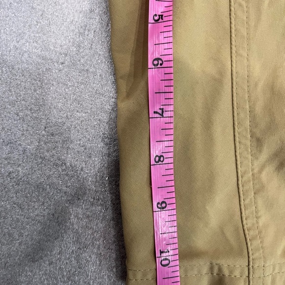 [40] Eddie Bauer Men's Guide Pro Cargo Shorts Beige Nylon Outdoor Hiking - Picture 11 of 11